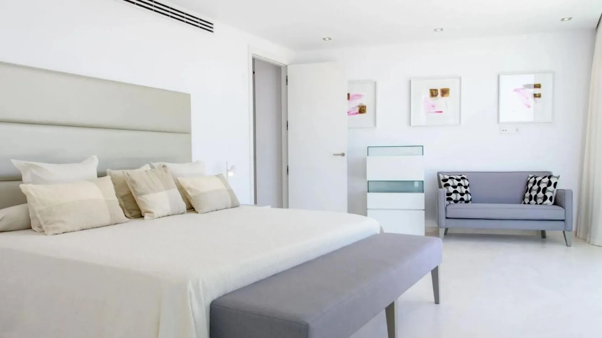 Villa Avinguda Cap Martinet Illes Balears Talamanca  0*, Talamanca (Ibiza) Španělsko